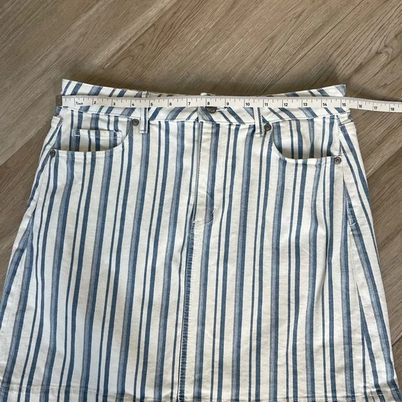 LOFT Blue and White Striped Denim Mini Skirt - Picture 3 of 7